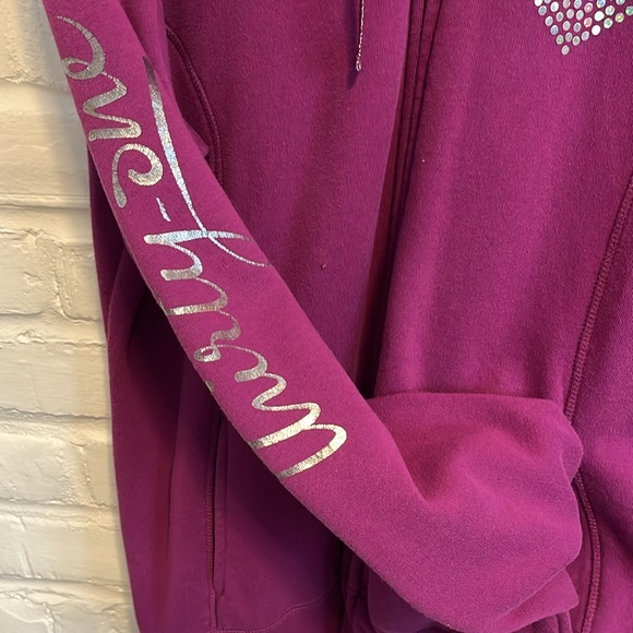 ThirtyOne Sweatshirt - Picture 4 of 4